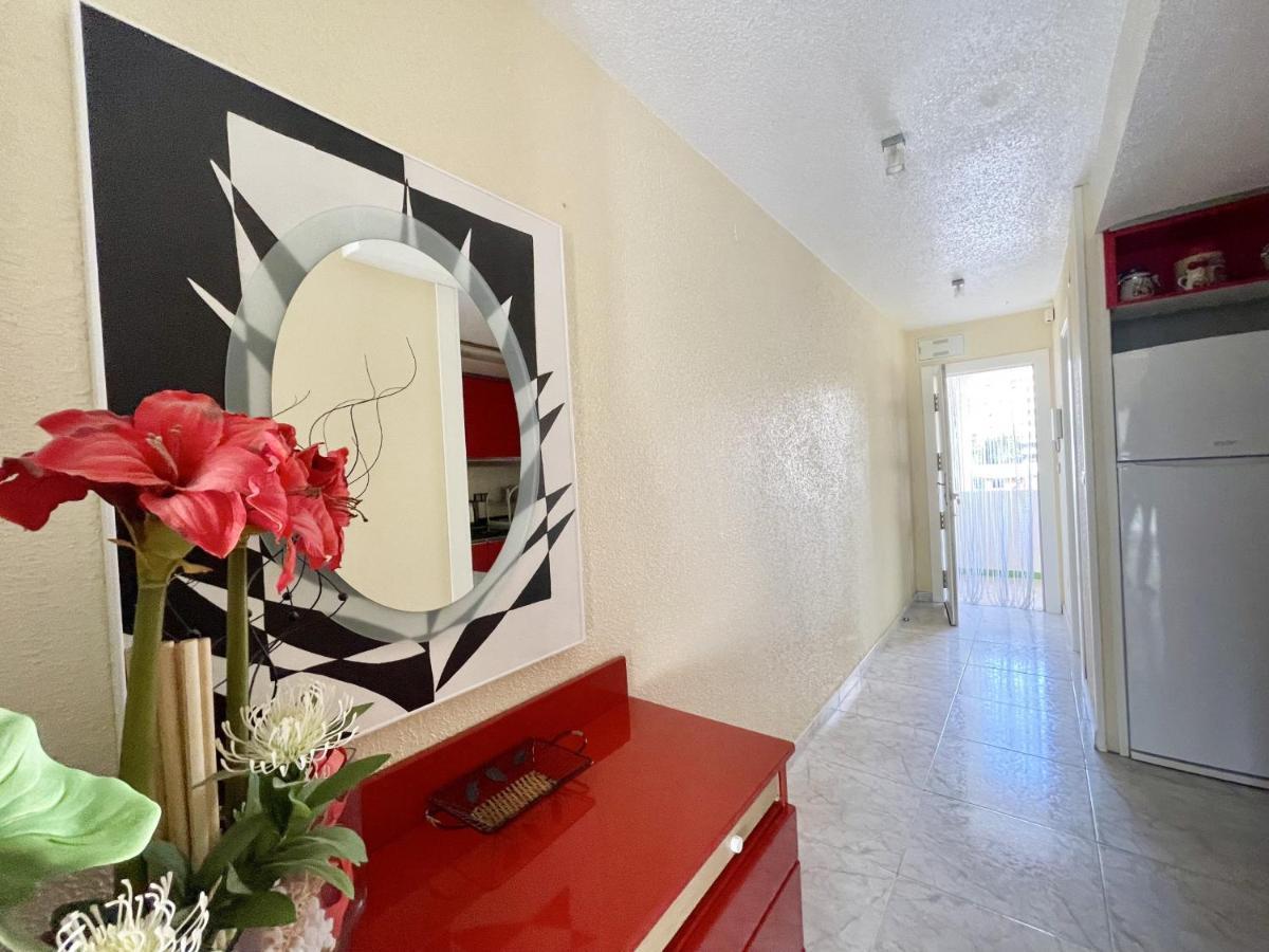 בנידורם Magnificent Mediterraneo Apartment מראה חיצוני תמונה