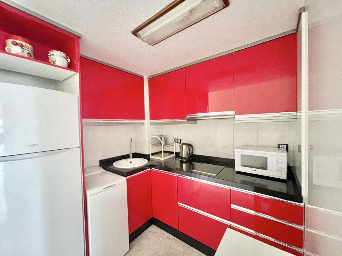 בנידורם Magnificent Mediterraneo Apartment מראה חיצוני תמונה