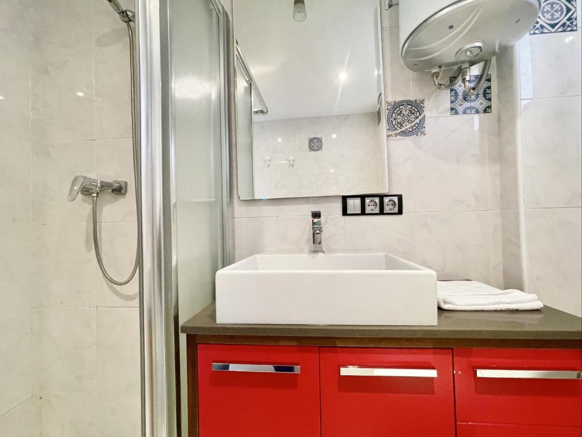 בנידורם Magnificent Mediterraneo Apartment מראה חיצוני תמונה